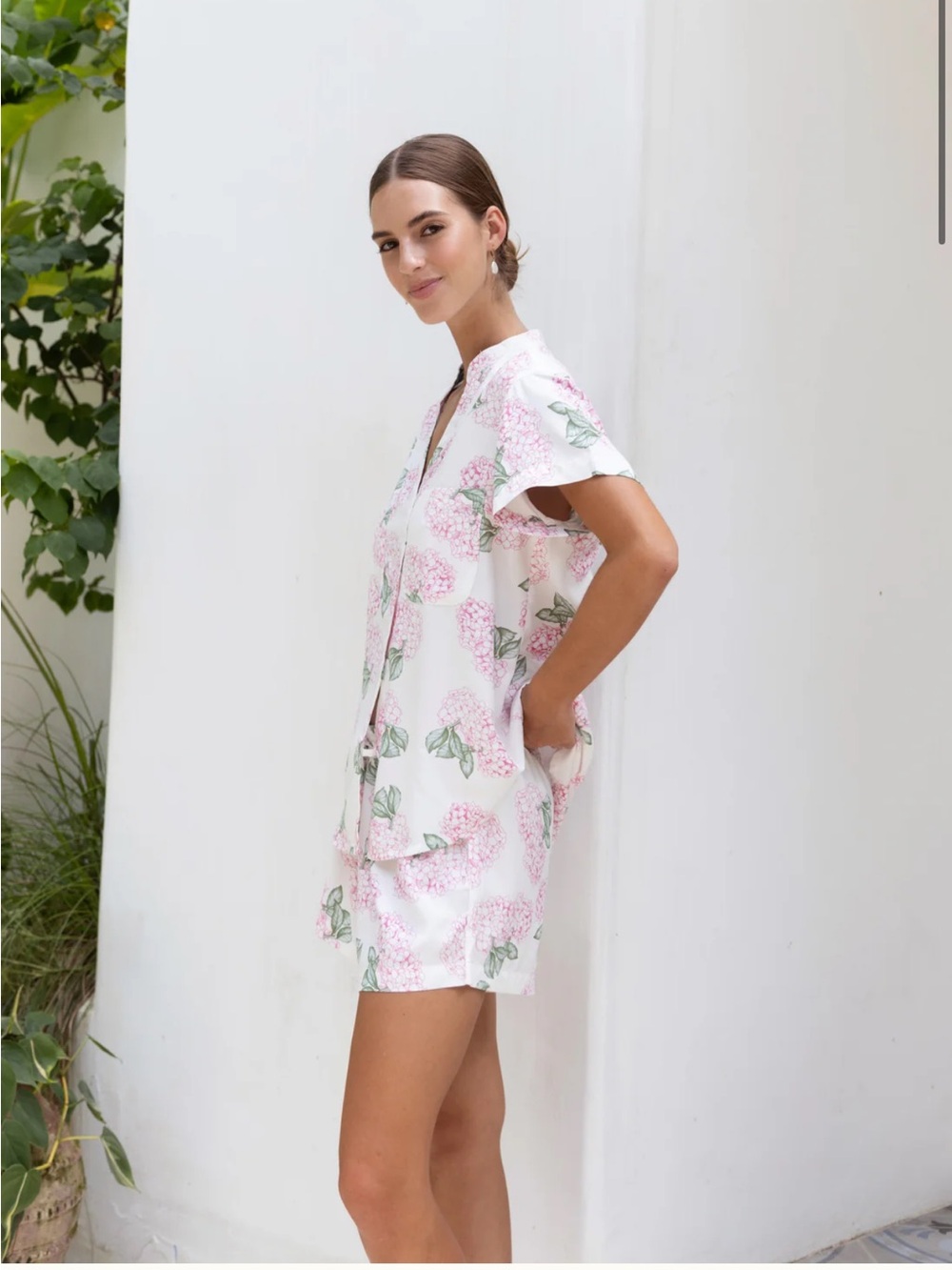 Piyama White & Pink Floral Hydrangea Short Pajama Set - Picture 4 of 16